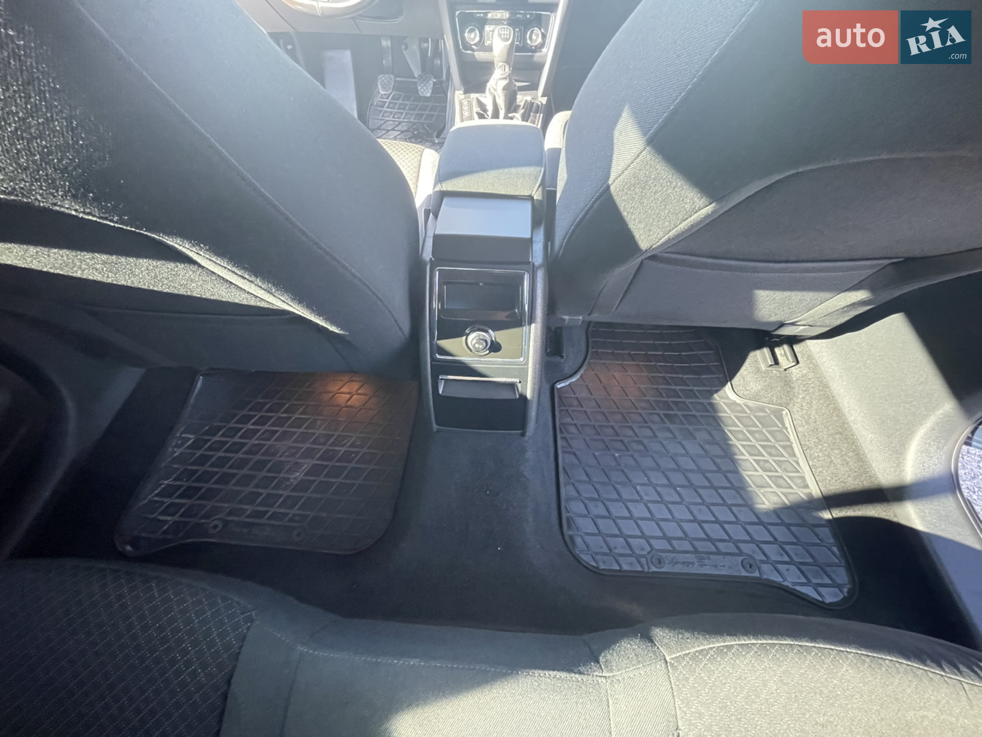 2014 Skoda Superb - мініатюра 22