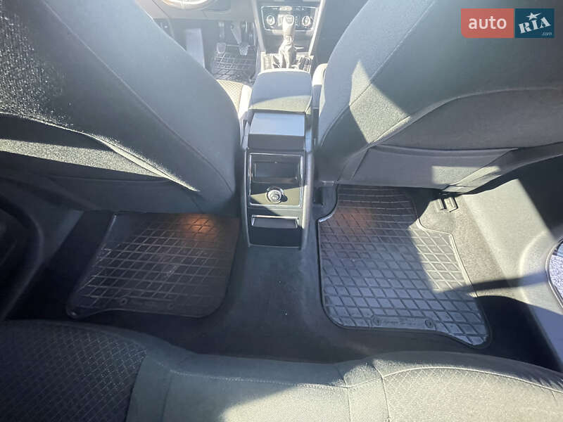 Лифтбек Skoda Superb 2014 в Ужгороде фото 22 Лифтбек Skoda Superb 2014 в Ужгороде