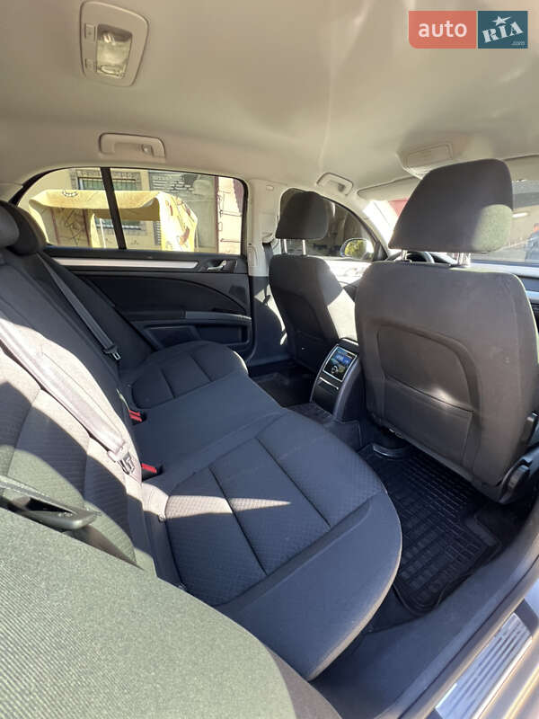 Лифтбек Skoda Superb 2013 в Кривом Роге