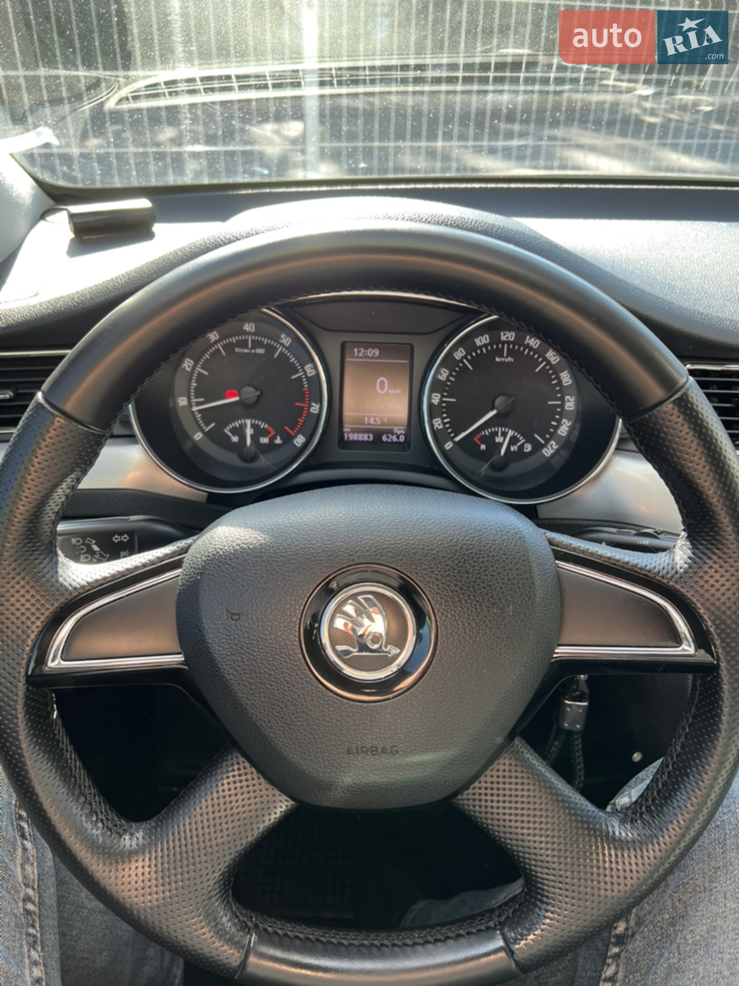 2013 Skoda Superb - мініатюра 18