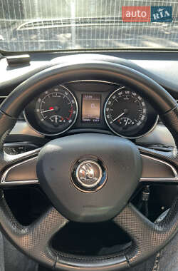 Лифтбек Skoda Superb 2013 в 