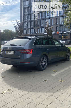 Универсал Skoda Superb 2017 в 