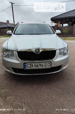 Універсал Skoda Superb 2011 в Чернігові