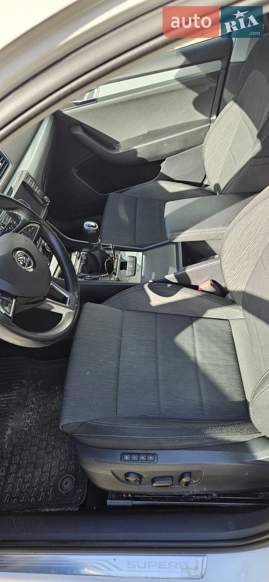 2016 Skoda Superb - мініатюра 21