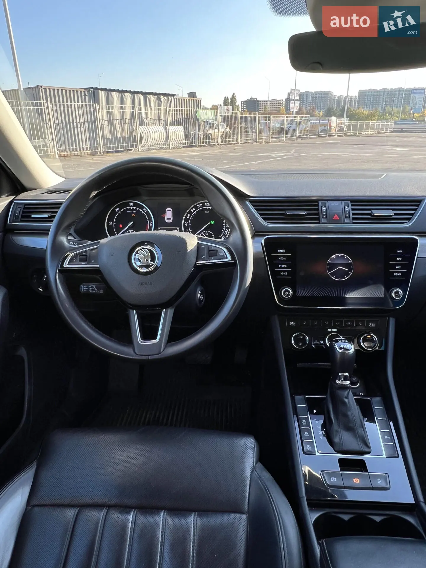2017 Skoda Superb - мініатюра 11