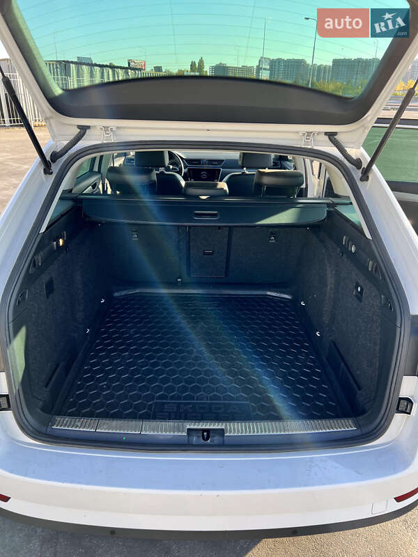 Универсал Skoda Superb 2017 в Киеве фото 15 Универсал Skoda Superb 2017 в Киеве