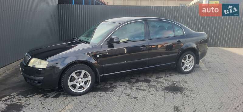Лифтбек Skoda Superb 2006 в Львове