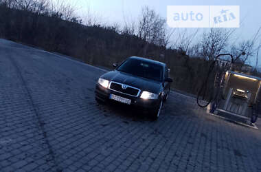 Ліфтбек Skoda Superb 2006 в Львові