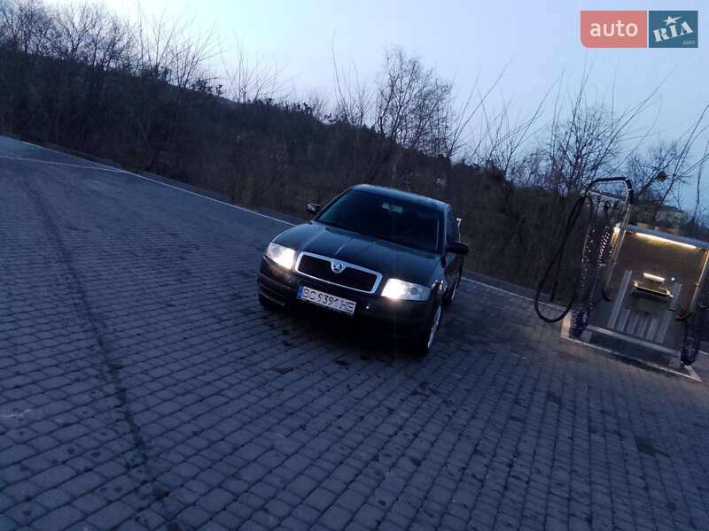 Skoda Superb 2006