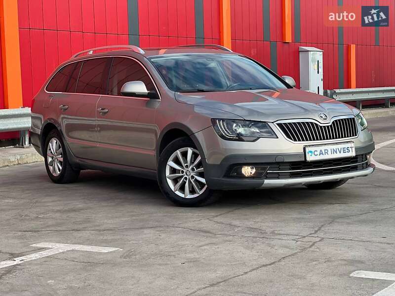 Универсал Skoda Superb 2014 в Киеве