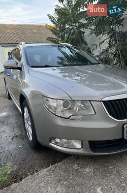 Универсал Skoda Superb 2010 в Николаеве