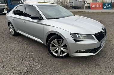 Лифтбек Skoda Superb 2017 в Хусте