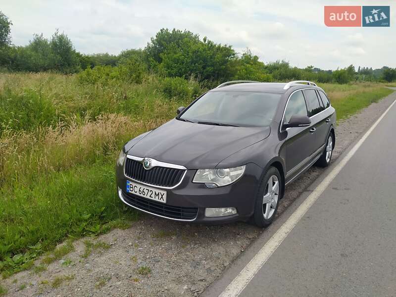 Skoda Superb 2011