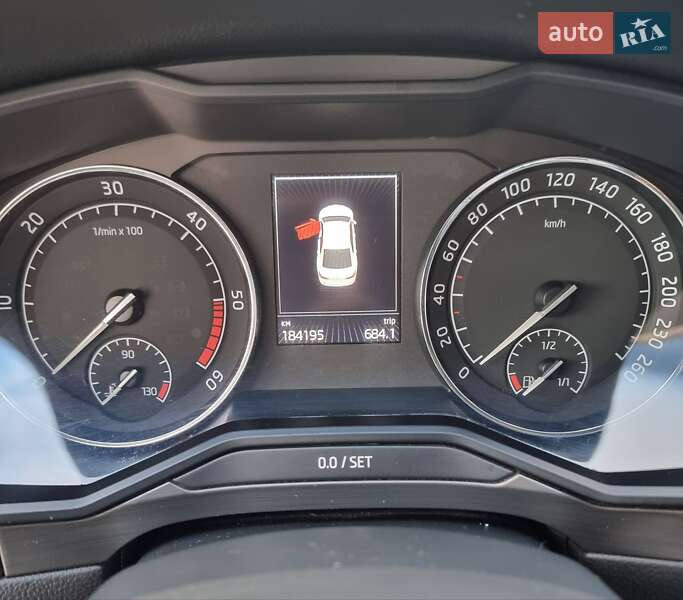 Лифтбек Skoda Superb 2015 в Ужгороде