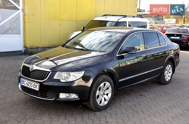 Лифтбек Skoda Superb 2010 в Львове