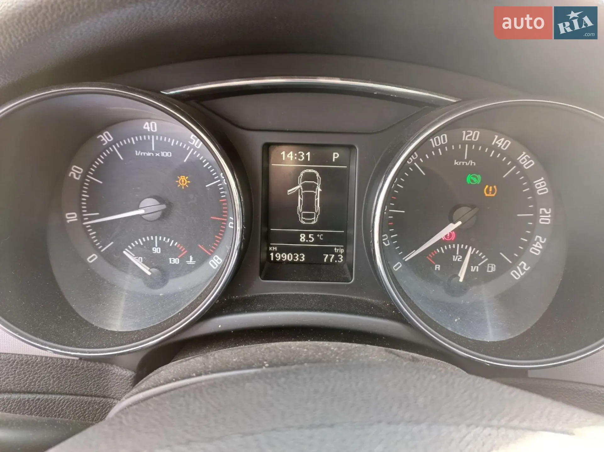 2010 Skoda Superb - мініатюра 10