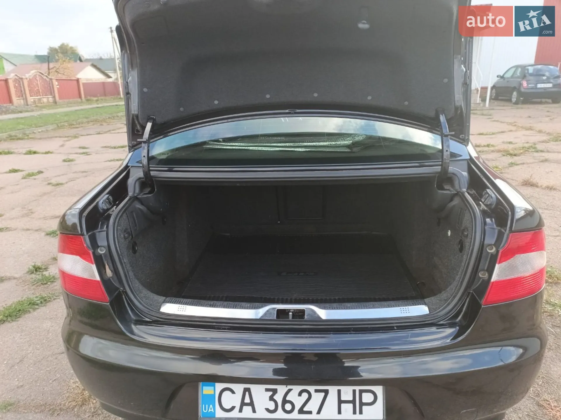 2010 Skoda Superb - мініатюра 3