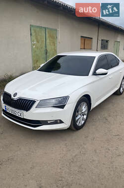 Лифтбек Skoda Superb 2016 в Мукачево