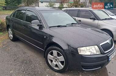 Лифтбек Skoda Superb 2006 в Днепре