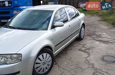 Ліфтбек Skoda Superb 2004 в Рівному