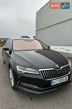 Лифтбек Skoda Superb 2022 в Хусте