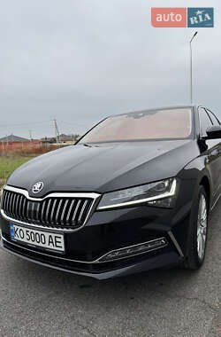 Лифтбек Skoda Superb 2022 в Хусте