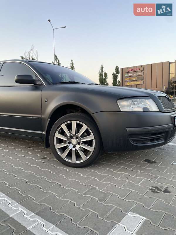 Лифтбек Skoda Superb 2005 в Киеве