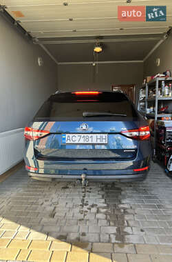 Универсал Skoda Superb 2017 в 
