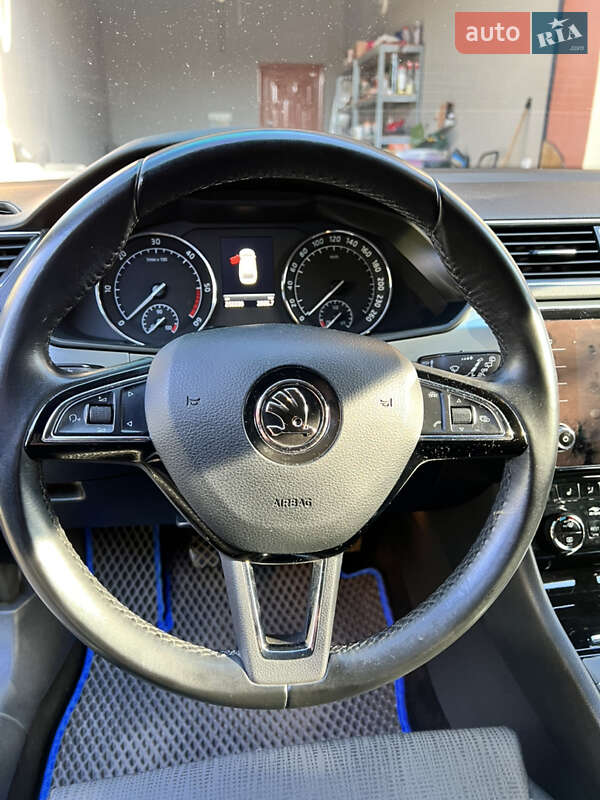 Універсал Skoda Superb 2017 в Володимирі
