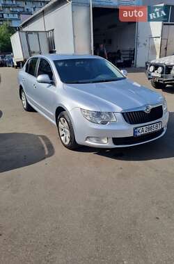 Лифтбек Skoda Superb 2013 в Киеве