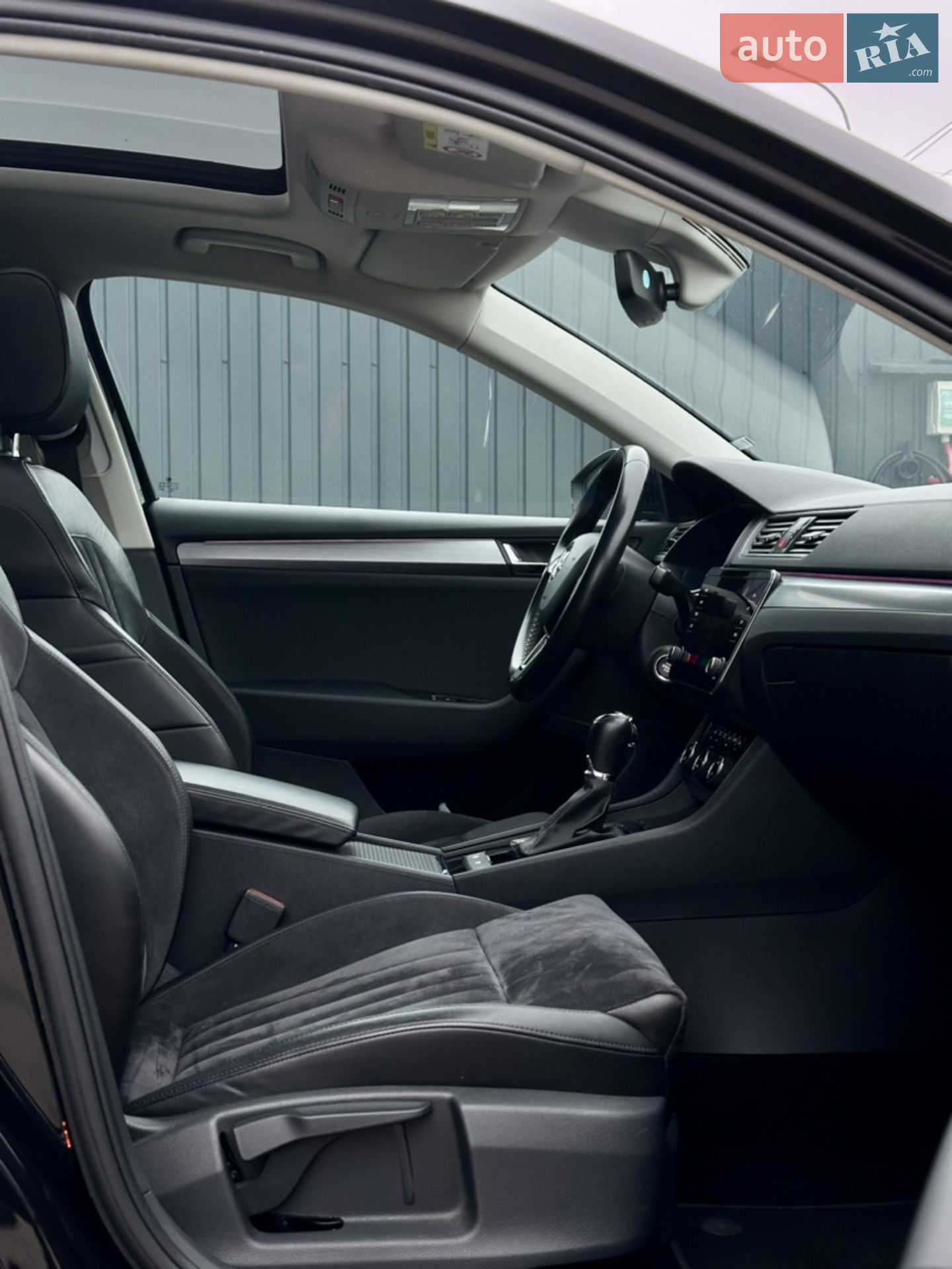 2017 Skoda Superb - мініатюра 25