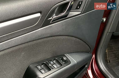 Лифтбек Skoda Superb 2012 в 