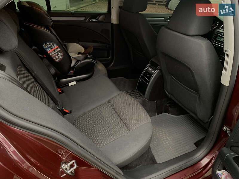 Лифтбек Skoda Superb 2012 в Мукачево