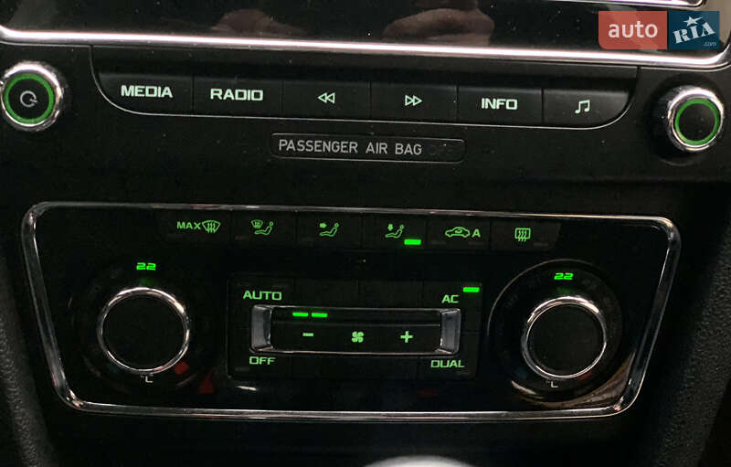 Лифтбек Skoda Superb 2012 в Мукачево