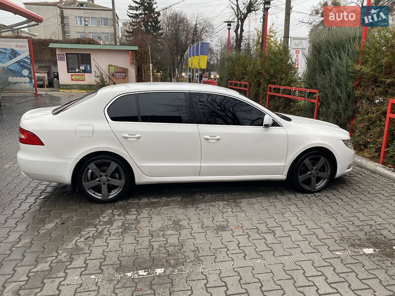 Лифтбек Skoda Superb 2008 в Виннице