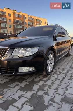 Універсал Skoda Superb 2012 в Вінниці