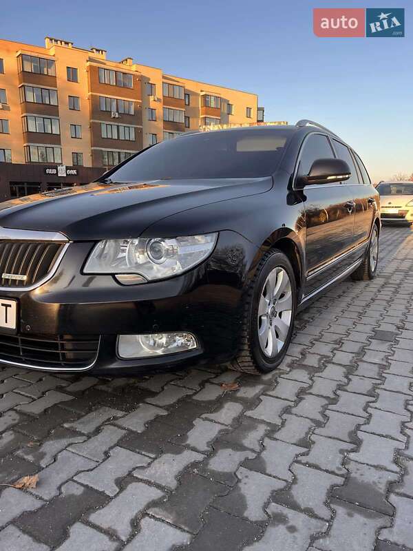 Универсал Skoda Superb 2012 в Виннице