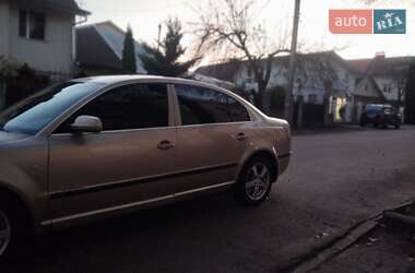 Лифтбек Skoda Superb 2005 в Ровно