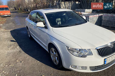 Лифтбек Skoda Superb 2011 в Хмельницком