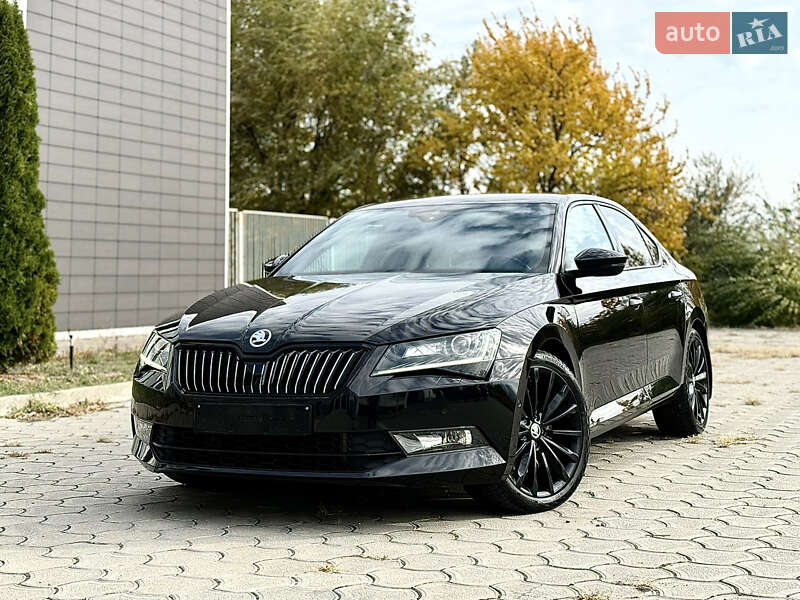 Лифтбек Skoda Superb 2017 в Днепре