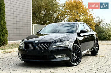 Лифтбек Skoda Superb 2017 в Днепре