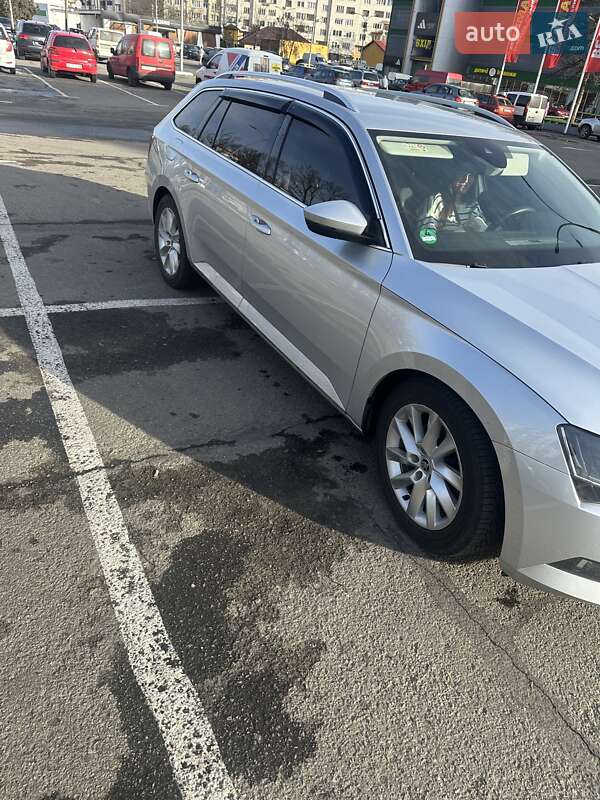 Универсал Skoda Superb 2017 в Ивано-Франковске