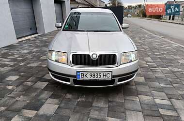 Ліфтбек Skoda Superb 2002 в Острозі