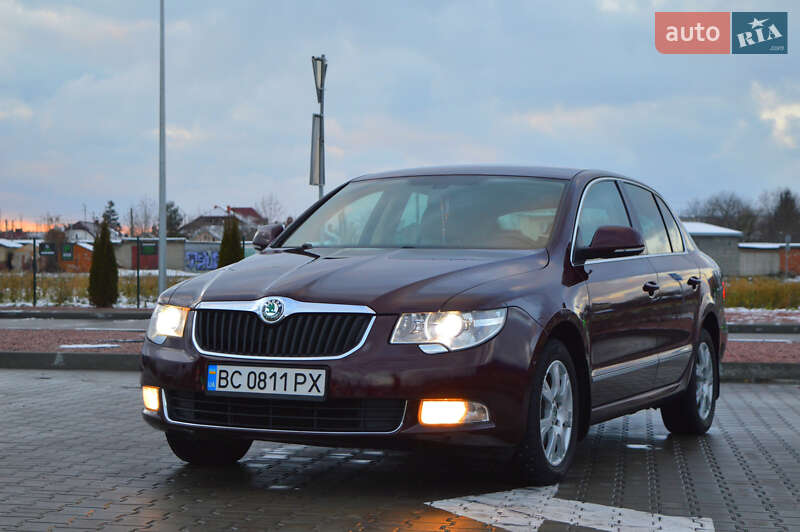 Лифтбек Skoda Superb 2010 в Стрые