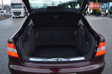 Лифтбек Skoda Superb 2010 в 