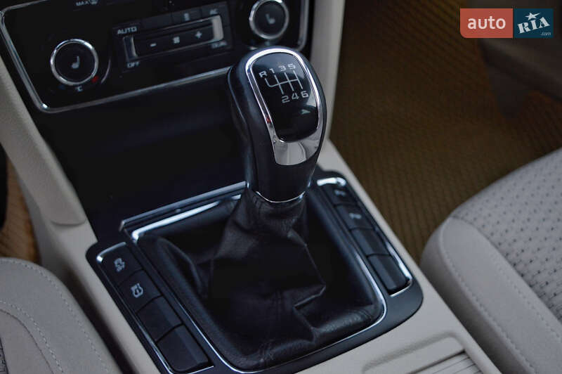 Лифтбек Skoda Superb 2010 в Стрые