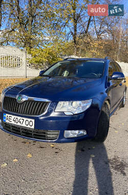 Универсал Skoda Superb 2010 в Соленом