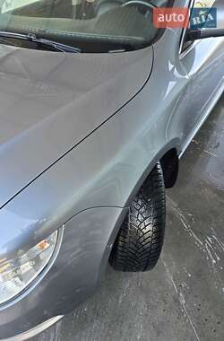 Універсал Skoda Superb 2010 в 
