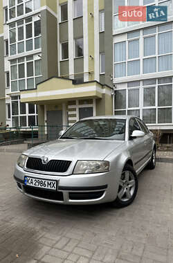 Лифтбек Skoda Superb 2007 в Ромнах