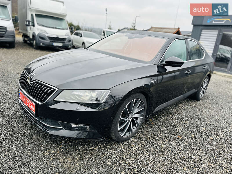 Лифтбек Skoda Superb 2017 в Иршаве